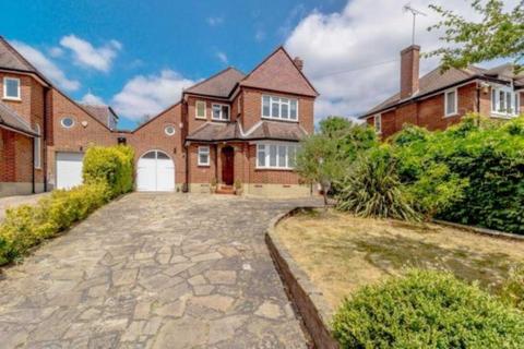 4 bedroom detached house to rent, Burghley Avenue, New Malden