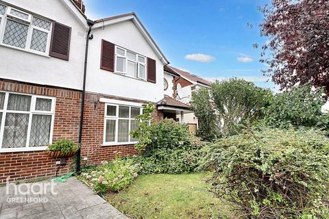 4 bedroom semi-detached house for sale, Colwyn Avenue, Greenford