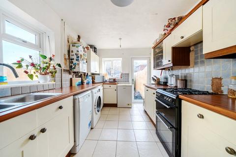 4 bedroom house to rent, Somermead, Somerset BS3