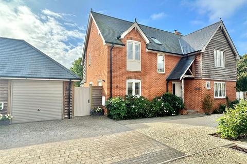 undefined, Milford Road, Everton, Lymington, Hampshire, SO41