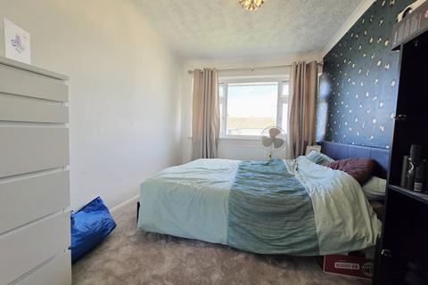 3 bedroom semi-detached house for sale, London Road, Benfleet, Essex