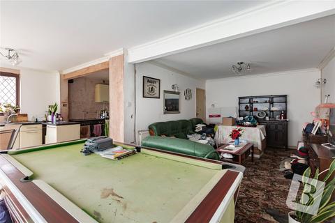5 Crow Lane, Romford, RM7 0EL