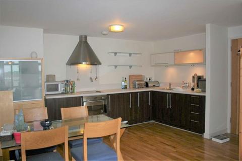 2 bedroom apartment to rent, St. James Barton, Bristol BS1