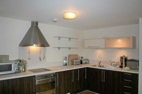 2 bedroom apartment to rent, St. James Barton, Bristol BS1