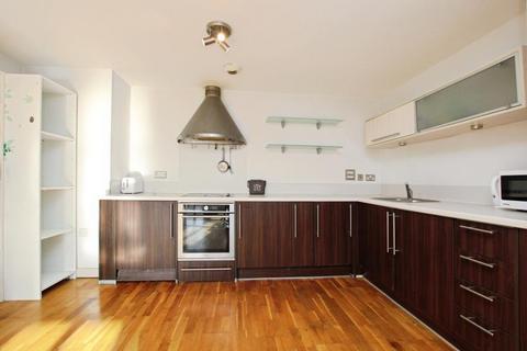 2 bedroom apartment to rent, St. James Barton, Bristol BS1