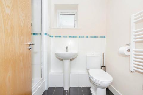 10 Carmichael Avenue, Greenhithe, DA9 9TD