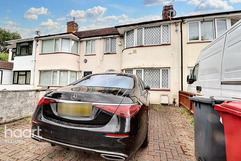 3 bedroom terraced house for sale, Cornwall Avenue, Slough