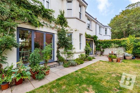 4 bedroom semi-detached house for sale, Kensington Way, Brentwood, Essex, CM14