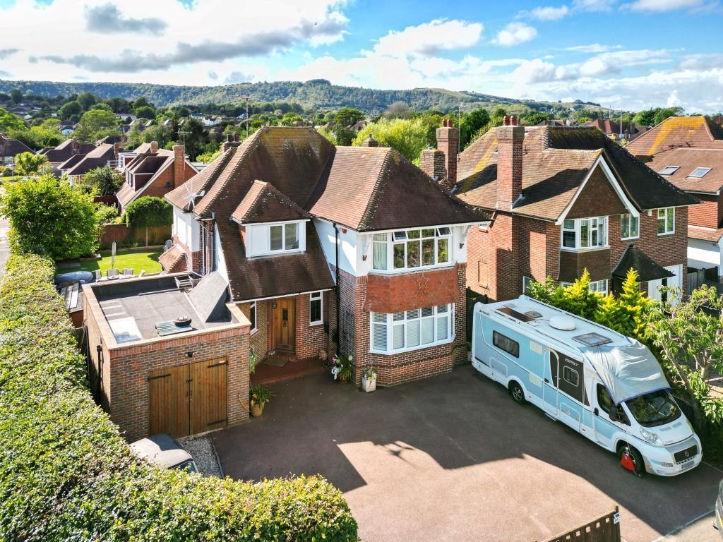 Kings Drive, Eastbourne BN21 4 bed detached house for sale £850,000