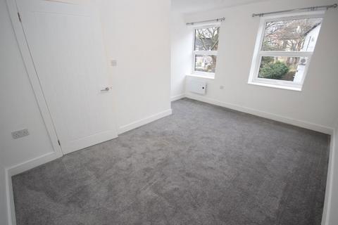 2 bedroom flat to rent, 2 Bedrooms - Billericay