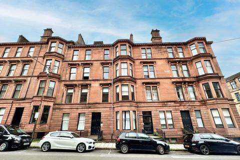 3 bedroom flat to rent, Kersland Street, Hillhead, Glasgow, G12