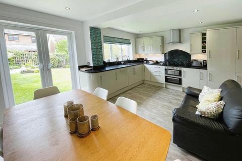 4 bedroom detached house for sale, Spencers Way, Harrogate, HG1 3DN