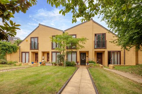 2 bedroom terraced house for sale, Wingfield Mews, Peckham, SE15