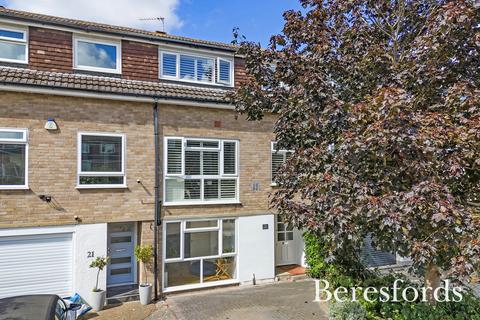 20 Fairfield, Ingatestone, CM4 9ER