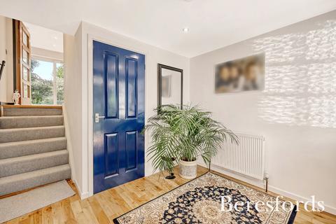 20 Fairfield, Ingatestone, CM4 9ER