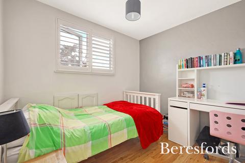 20 Fairfield, Ingatestone, CM4 9ER
