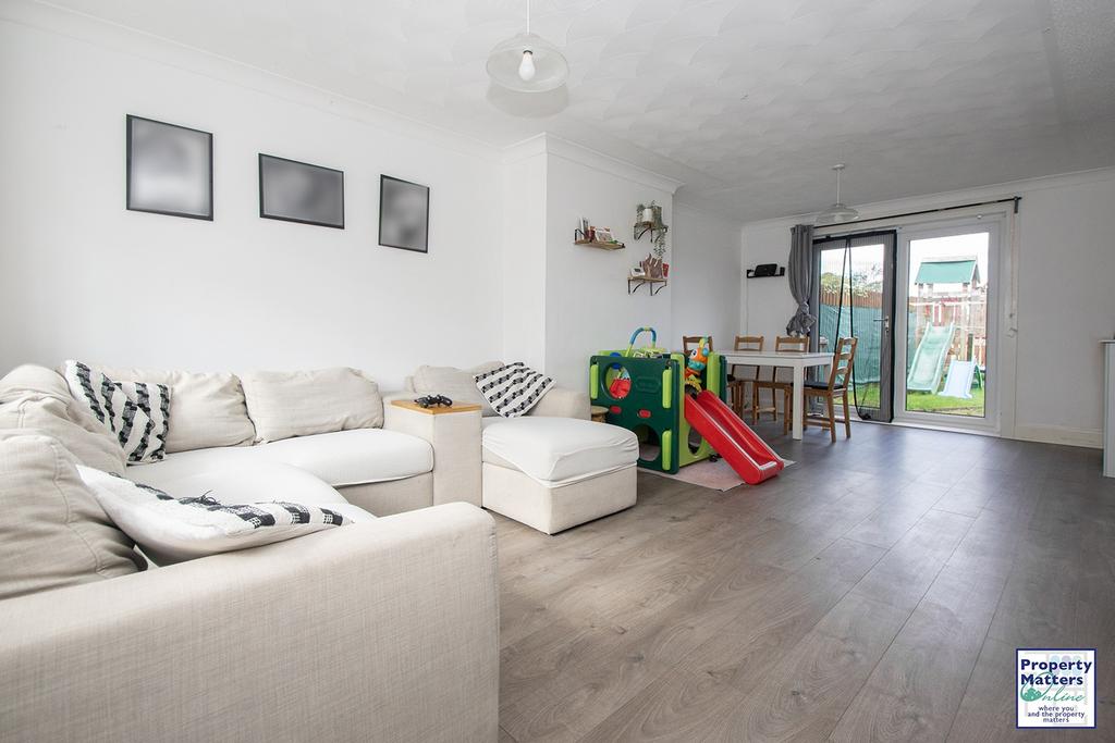 Benrig Avenue, Kilmaurs, KA3 3 bed terraced house for sale £110,000