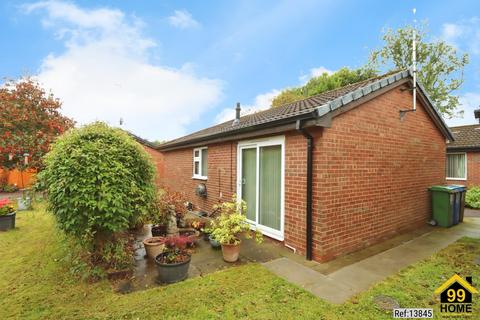 2 bedroom semi-detached bungalow for sale, Cheedale Close, Chesterfield, DERBYSHIRE, S40