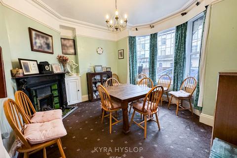 95 Old Tiverton Road, Exeter, EX4 6LQ