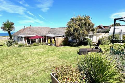 4 bedroom detached bungalow for sale, Route de Picaterre, Alderney