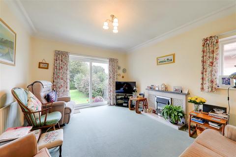 4 bedroom detached bungalow for sale, Seamill Park Crescent, Worthing BN11