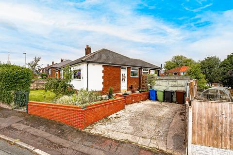 2 bedroom semi-detached bungalow for sale, Dryden Avenue, Ashton-In-Makerfield, WN4