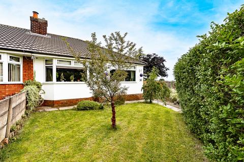 2 bedroom semi-detached bungalow for sale, Dryden Avenue, Ashton-In-Makerfield, WN4