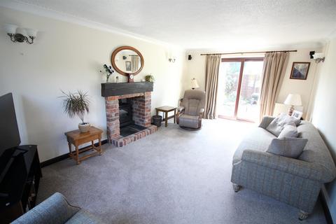 3 bedroom detached house for sale, Newcastle Farm Court, KNOTTINGLEY WF11