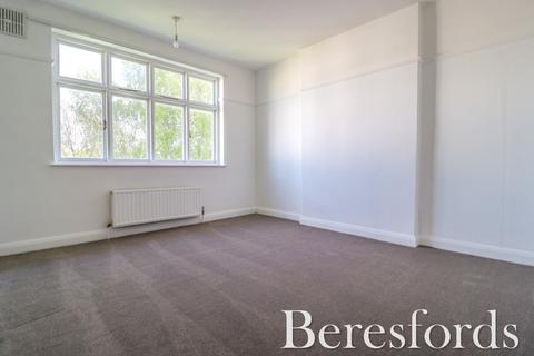 2 bedroom apartment for sale, Springfield Gardens, Upminster, RM14