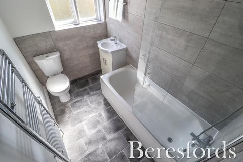 44, Springfield Court Springfield Gardens, Upminster, RM14 2AQ