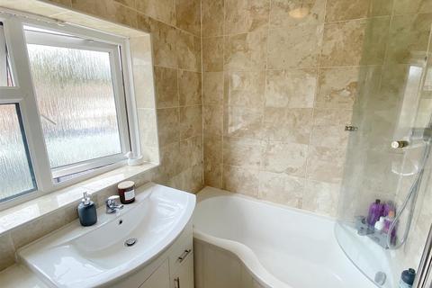 104 Brownlow Crescent, Pinchbeck, Spalding, PE11 3XD