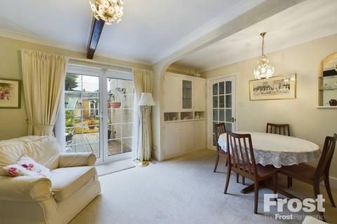 2 Grove Crescent, Feltham, TW13 6LY