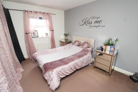 5 bedroom terraced house for sale, Allington Circle, Kingsmead, Milton Keynes