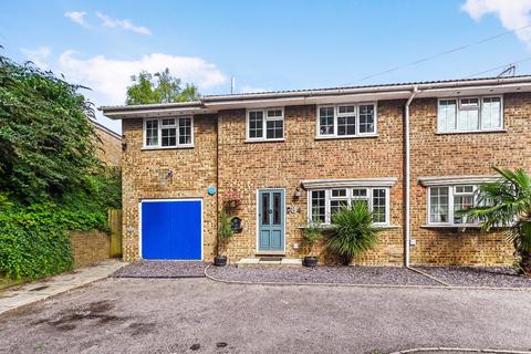 5 bedroom end of terrace house for sale, Old Odiham Road, Alton, Hampshire