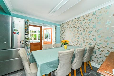 5 bedroom end of terrace house for sale, Old Odiham Road, Alton, Hampshire