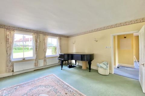 Kinver House The Green, Kirklington, Bedale, DL8 2NQ