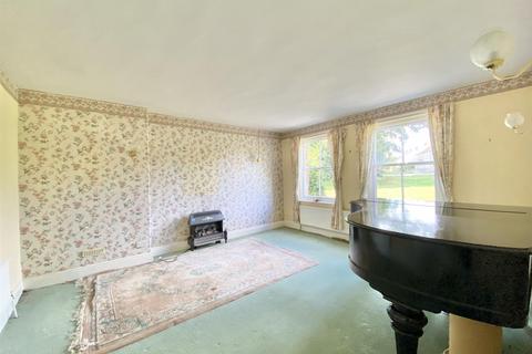 Kinver House The Green, Kirklington, Bedale, DL8 2NQ