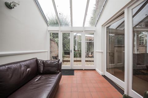 undefined, London Road, Farningham DA4