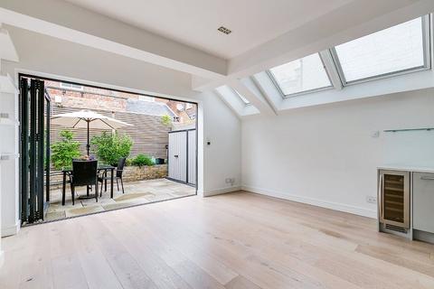 2 bedroom apartment for sale, Rowallan Road, London, SW6