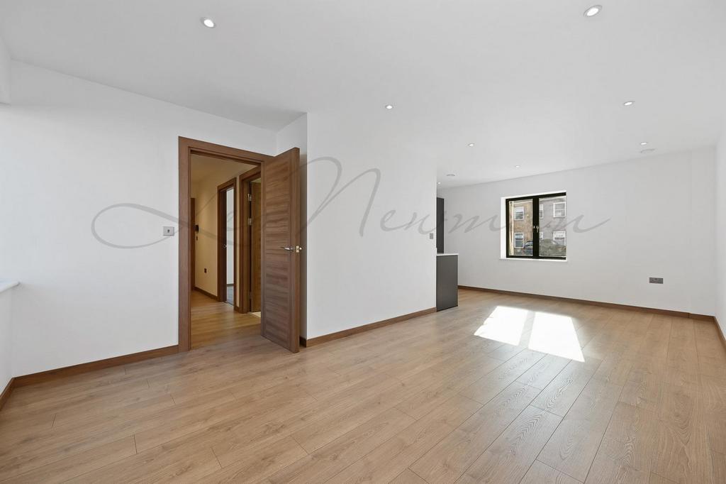 Harvest Lane, Thames Ditton, KT7 1 bed flat to rent £1,600 pcm (£369 pw)