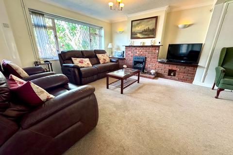 4 bedroom detached house for sale, Stephens Close, Luton