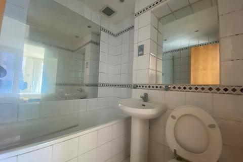 2 bedroom flat to rent, Platinum House Lyon Road, Harrow, HA1 2EX