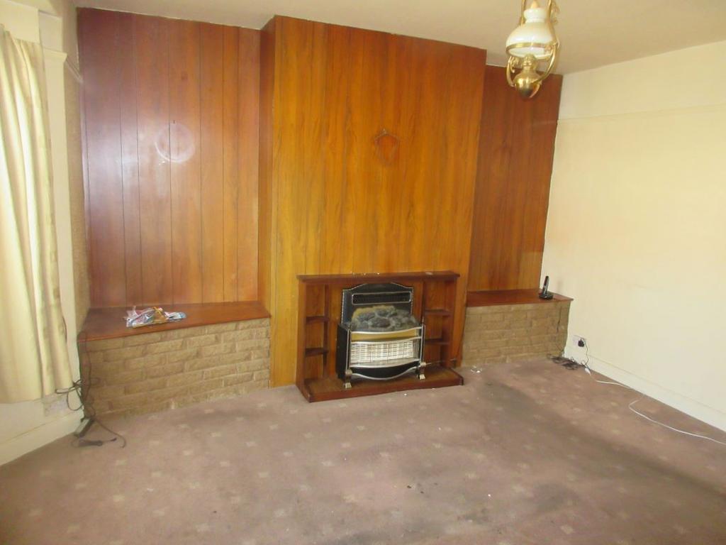 Penrhos Avenue, Llandudno Junction LL31 2 bed semidetached house for sale £100,000