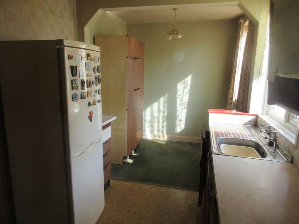 Penrhos Avenue, Llandudno Junction LL31 2 bed semidetached house for sale £100,000