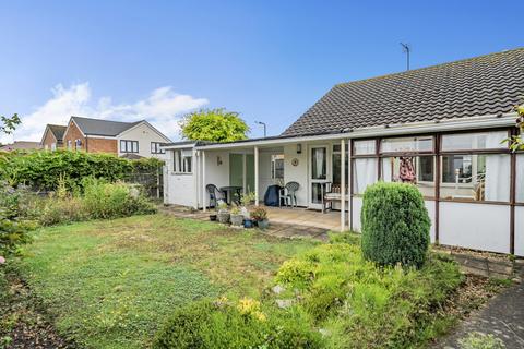 2 bedroom bungalow for sale, Redford Road, Windsor, Berkshire