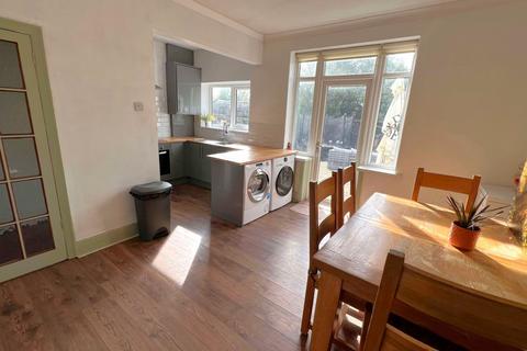 29 Devonshire Avenue, Thornton-cleveleys, FY5 4AT