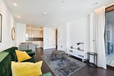 2 bedroom apartment for sale, Charles Clowes Walk, London SW11