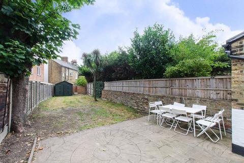 6 bedroom semi-detached house to rent, Charlton Road, Blackheath, London, SE3