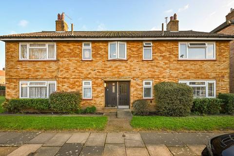 4, Stuart House Stuart Road, Richmond, TW10 7QS
