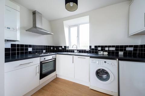 1 bedroom flat to rent, Galsworthy Road, Kingston, Kingston upon Thames, KT2